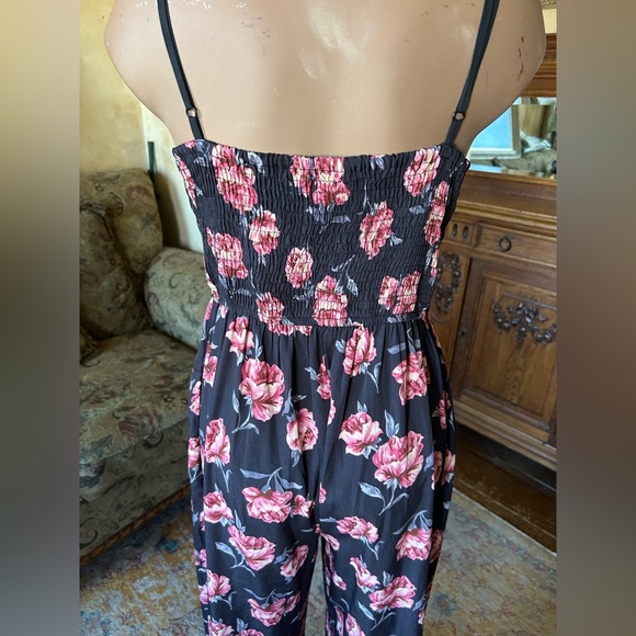 Band of Gypsies Floral Black Jumpsuit Medium - Picture 7 of 9